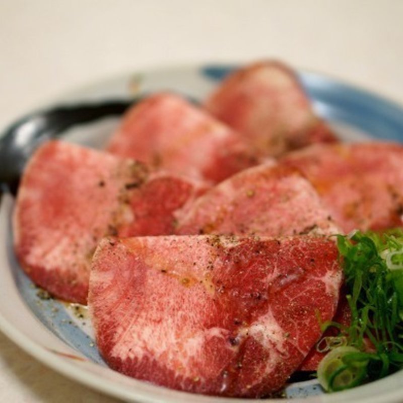 塩タン(焼肉ぷらす)