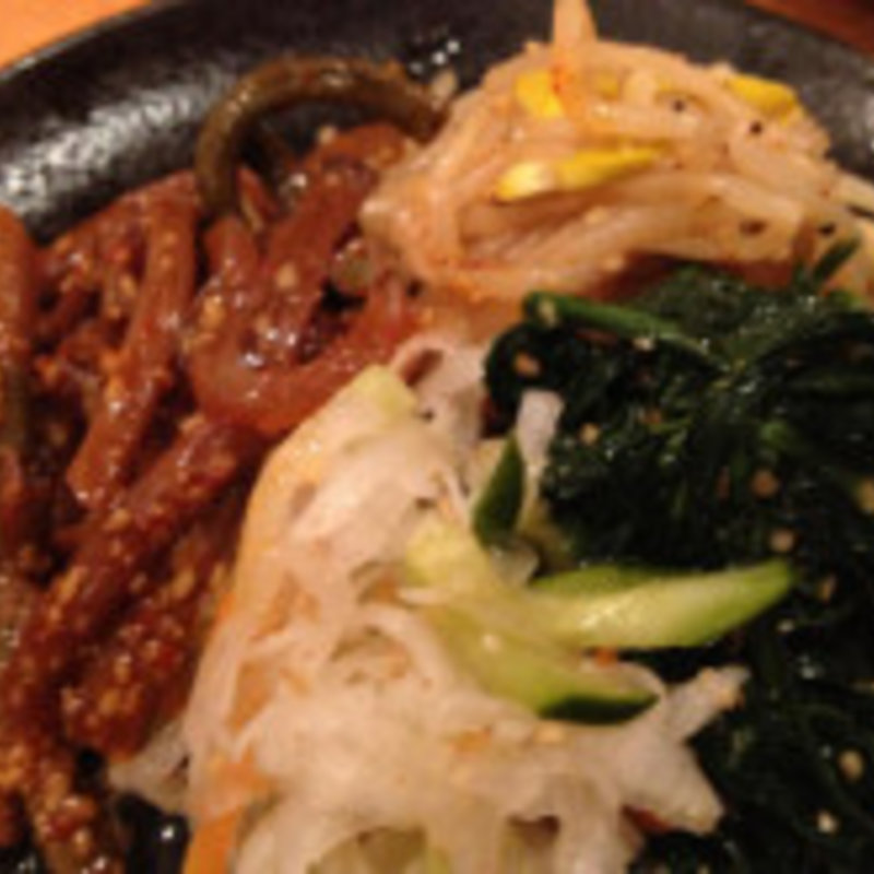 キムチ盛り合わせ(焼肉問屋牛蔵)