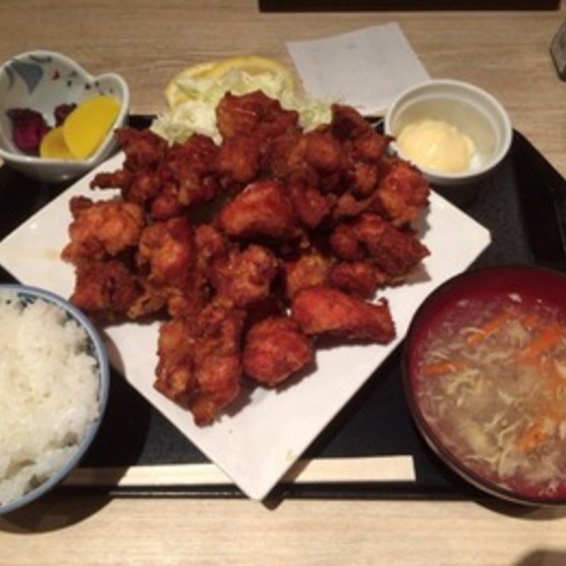 からあげチョモランマ(焼鳥とりっぱ 広小路伏見店 )