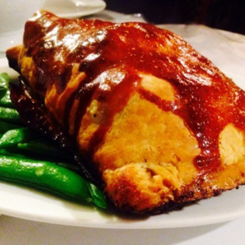 フォアグラとキノコのパイ包み(煮こみや なりた)