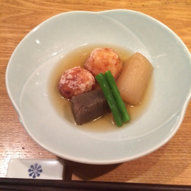 蟹真薯、大根、コンニャクの炊き合わせ(煮炊屋 金菜)