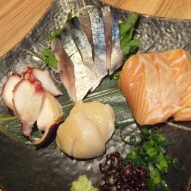 燻製お造り盛り合わせ(燻製工房 新宿三丁目店)