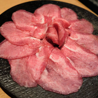 牛たんの塩焼き(牛たん料理 Jyujyu （ジュジュ）)
