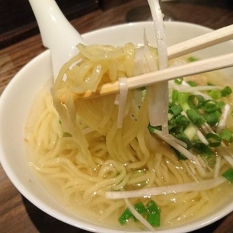 テールスープ　ラーメン(牛たん炭火焼 友)