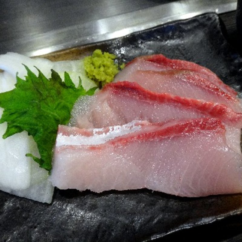 ぶりの刺身(牛と豚)