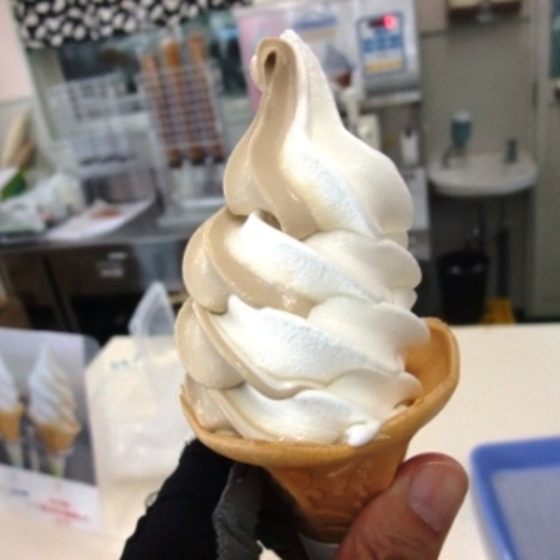 ミックスソフトクリーム(牛乳工房 )