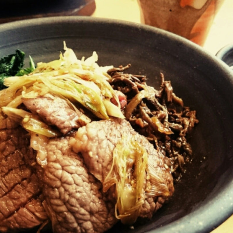 カルビ丼(牛仁 )