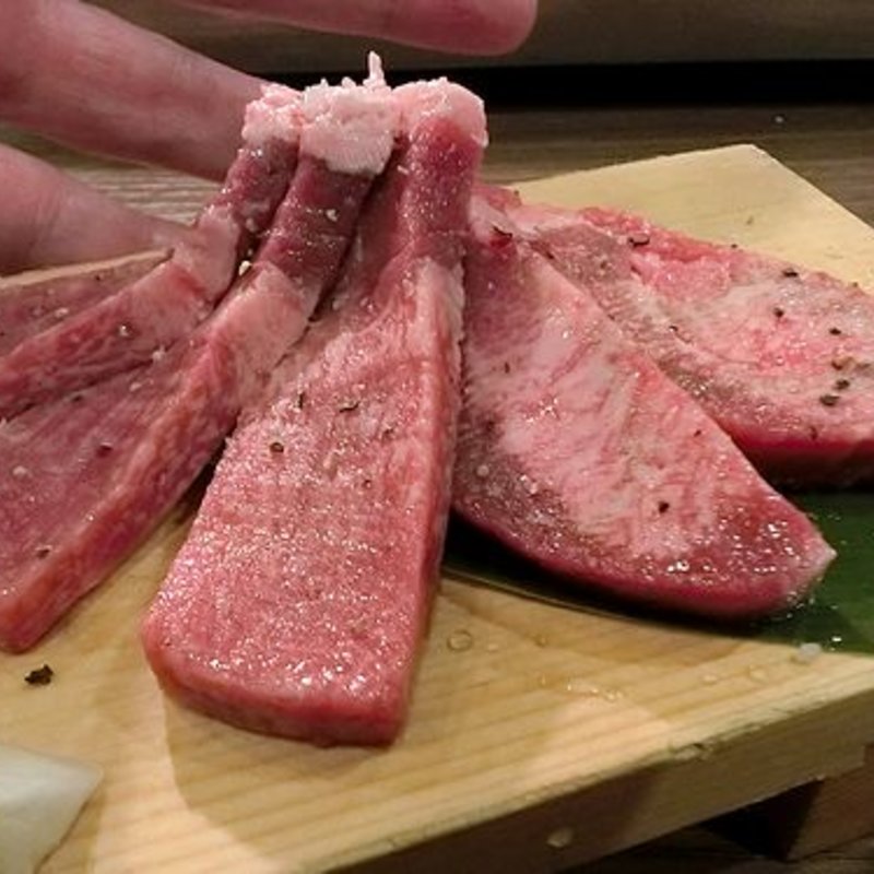 熟成厚切り牛タン(牛豚馬鶏 博多駅前店)