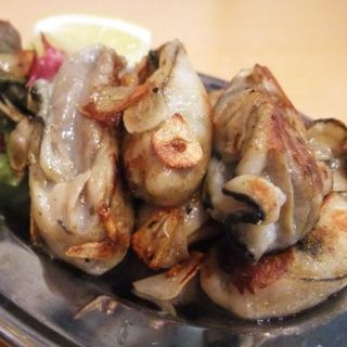 牡蠣ステーキ・ガーリック(居酒屋 牡蠣 やまと)