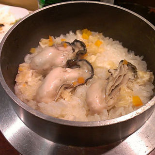 牡蠣の釜飯(居酒屋 牡蠣 やまと)