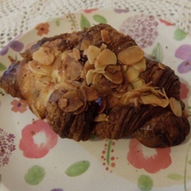 クロワッサンザマンド(玉喜亭 （たまきてい）)