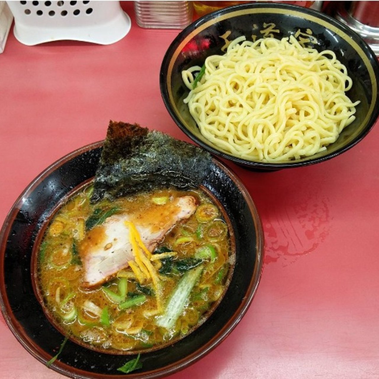 つけ麺 (王道家 （おうどうや）)の口コミ一覧 | おいしい！が増えるグルメアプリ「SARAH」