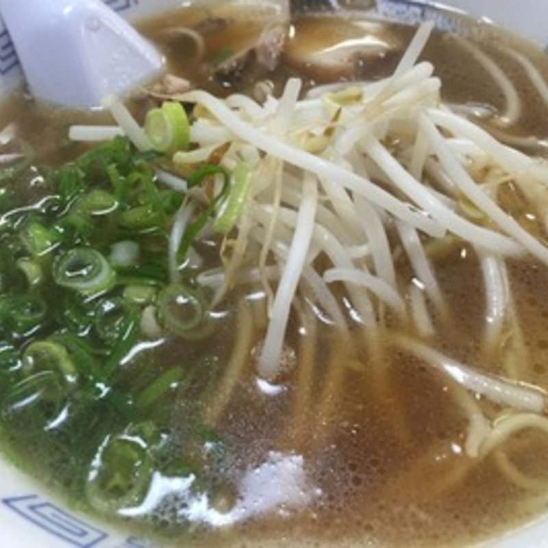 醤油ラーメン(王餃子(ワンギョウザ))