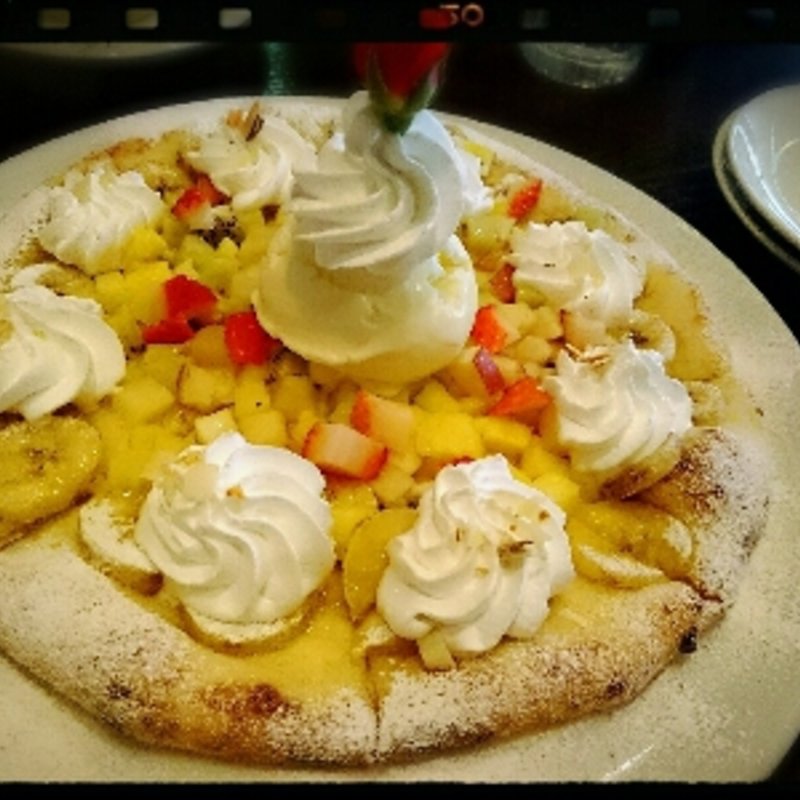 あつあつ！フルーツピッツァにひえひえ！アイスクリーム添え Sサイズ(珈琲哲學 あづみ野店 )