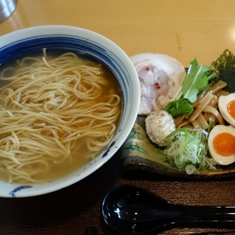 かいざんラーメン(琥珀 （こはく）)