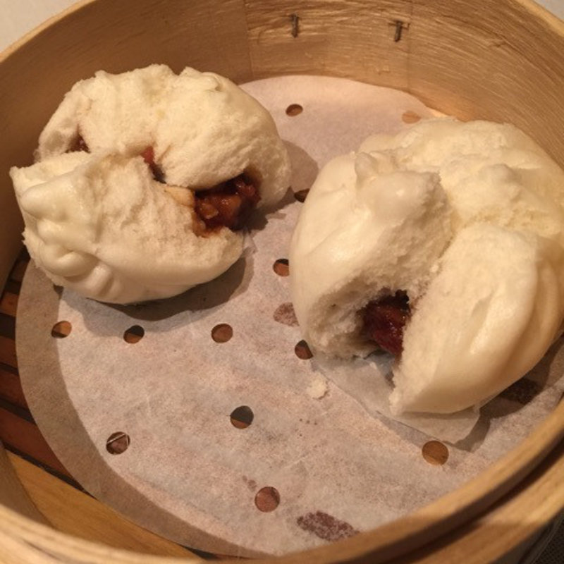 肉まん(中国飯店 琥珀宮(コハクキュウ))