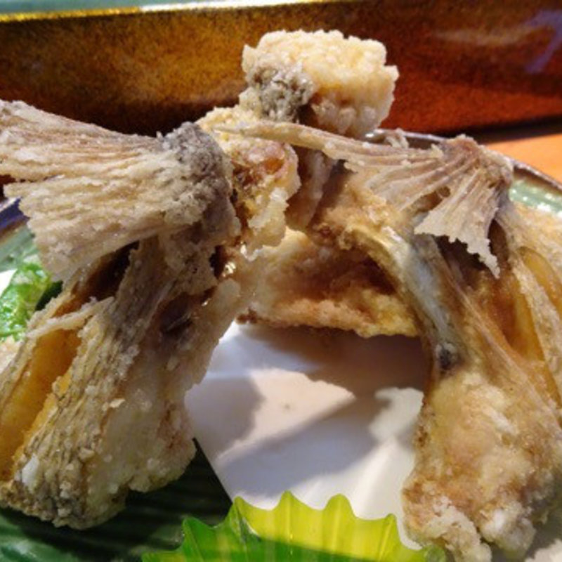 鯛の唐揚げ(瓢六 )