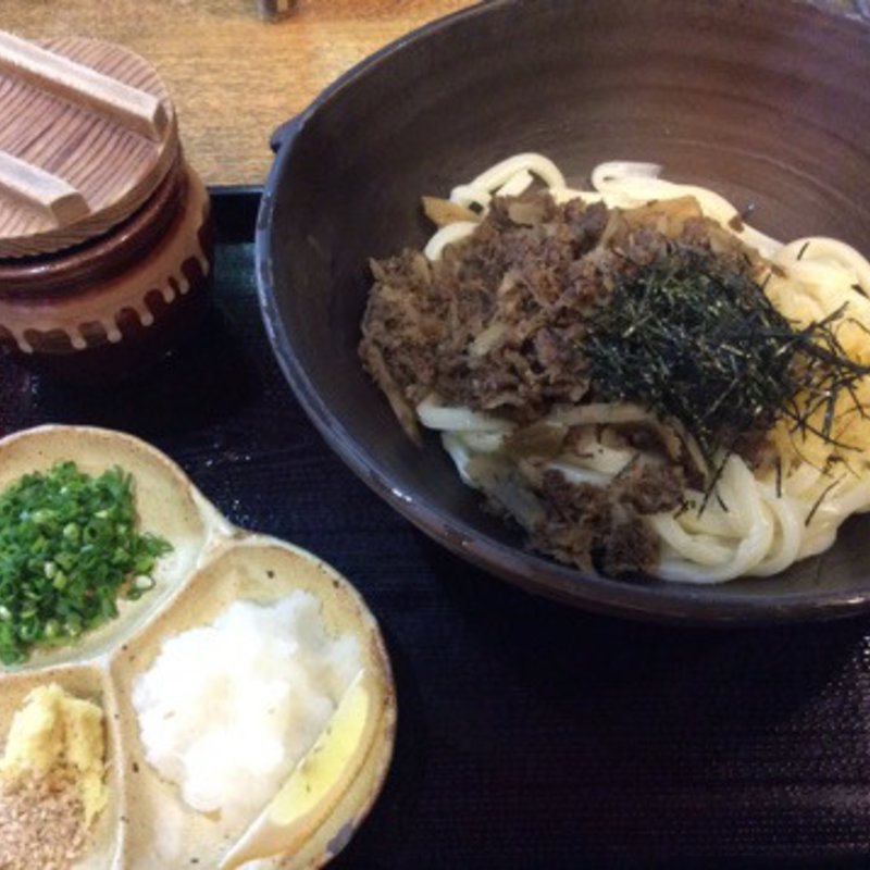 肉ぶっかけうどん(瓶だしうどん越乃家 )