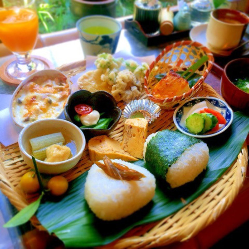 畑の茶屋弁当(甘味茶屋 （あまみじゃや）)