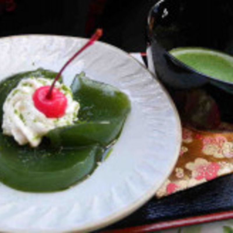 抹茶わらび餅と抹茶のセット(甘春堂 本店 )