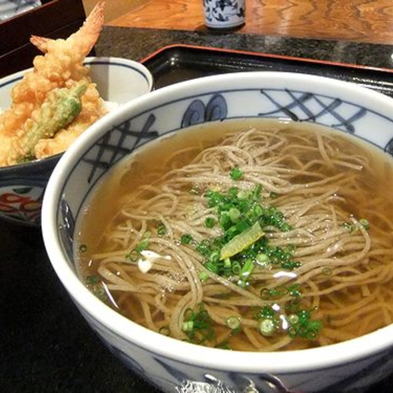 かけそば・ミニ天丼(生粉打ちそば　くろ麦)