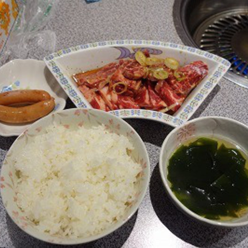 牛カルビ・ハラミ200g定食(京城苑)