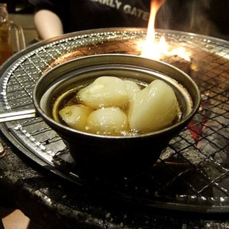 青森産ニンニクのオイル焼き(博多七輪炭火焼肉・もつ鍋田中ホルモン)