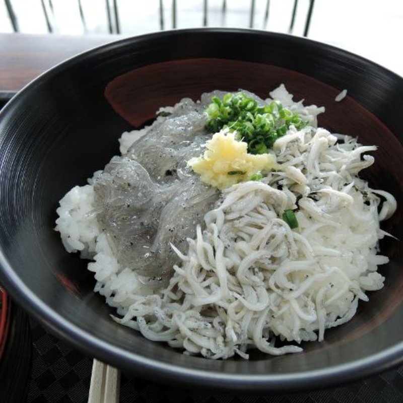 しらす丼大盛（生＆釜）(田子の浦港 漁協食堂 )