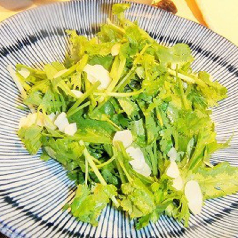 パクチーサラダ(神屋流 博多道場 田町店 )