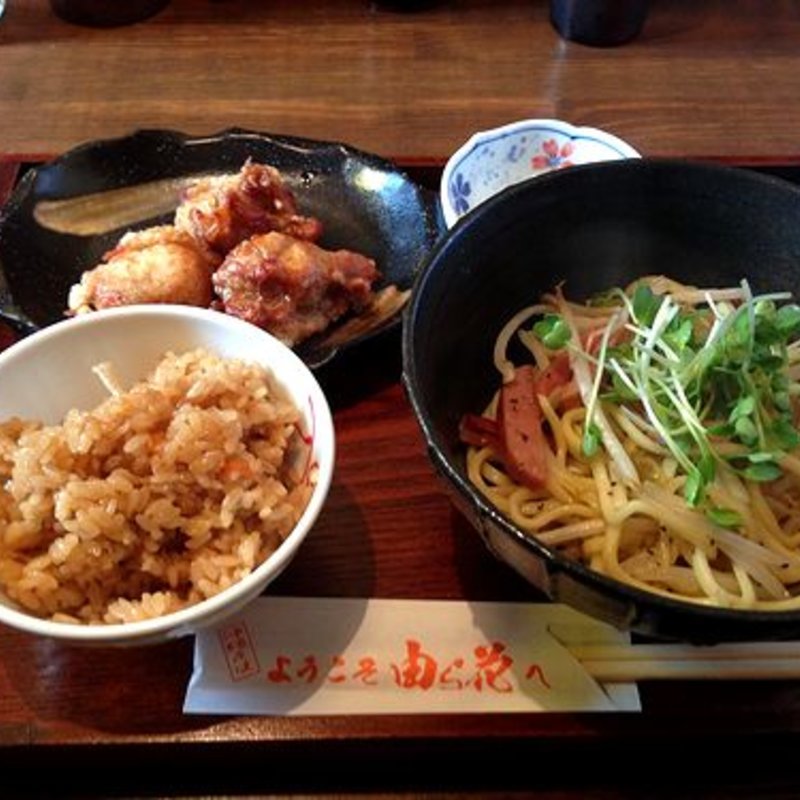沖縄 マース（塩）焼きそば定食 半(由ら花)