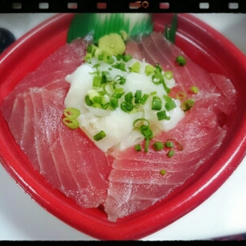 まぐろ縁側丼(登美屋 安曇野店 )