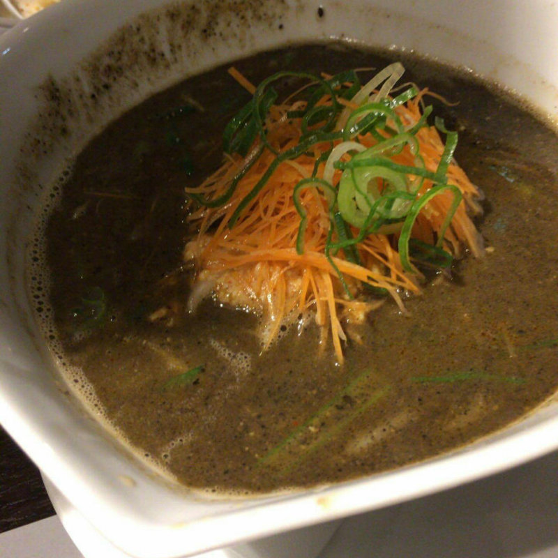 黒ごま担々麺(白牡丹)