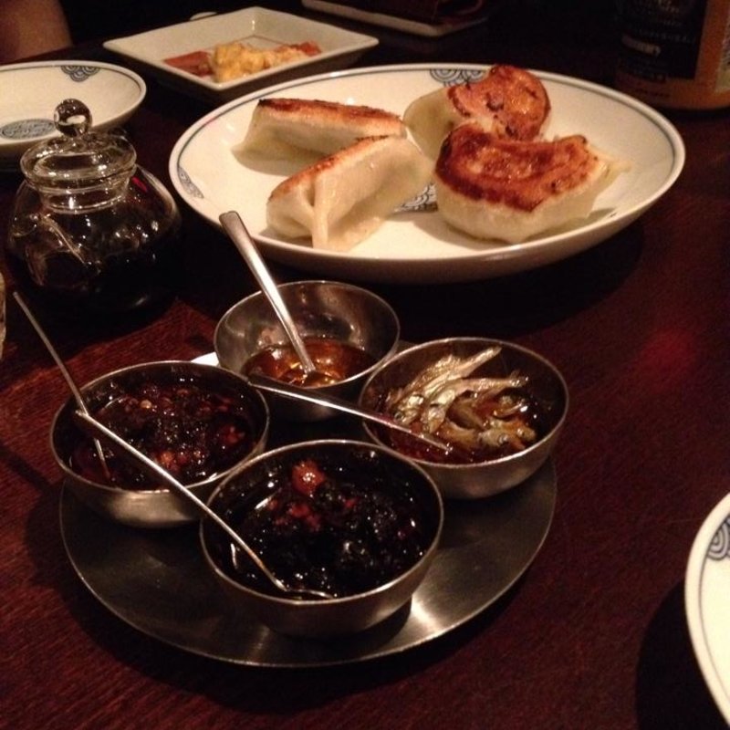 餃子(白金　喜玖蔵 )