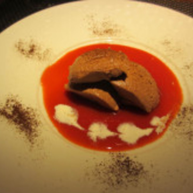 チョコレートのムース(タマリバ 白金魚 PLTINUM FISH)