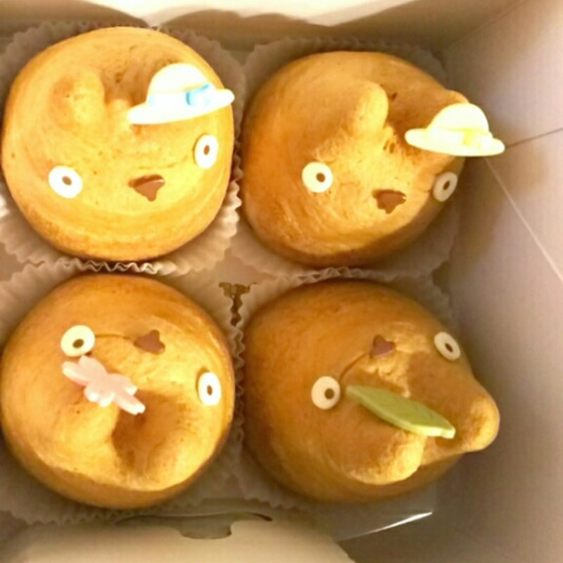 ストロベリークリーム(白髭のシュークリーム工房)