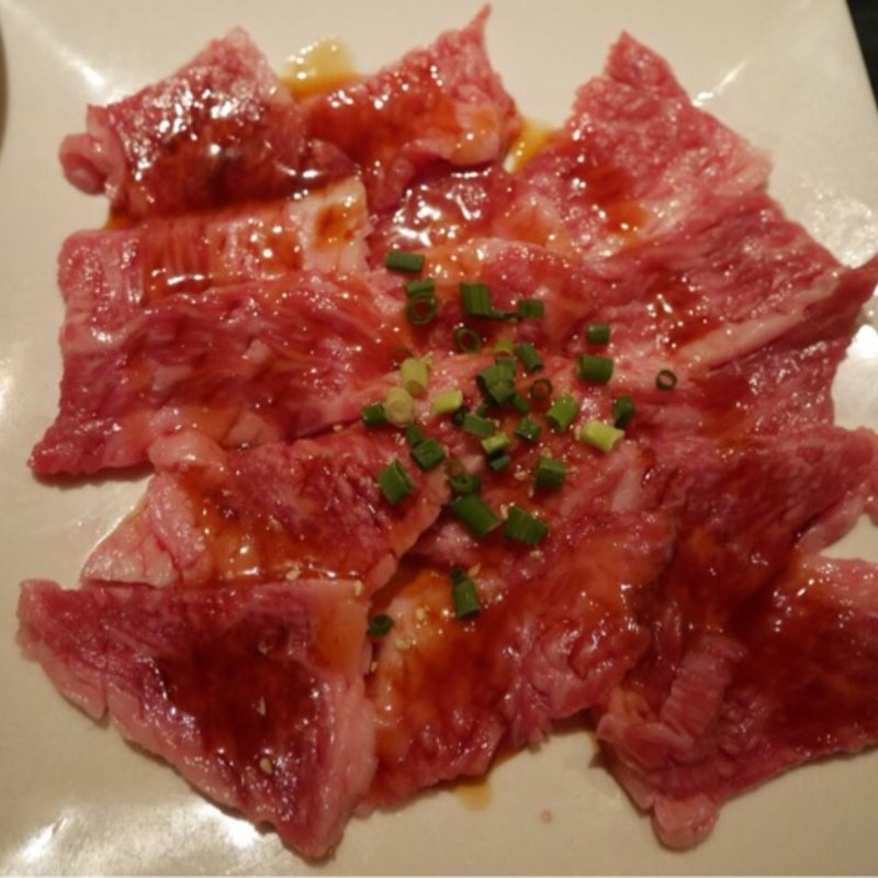 牛カルビ(百えん屋)