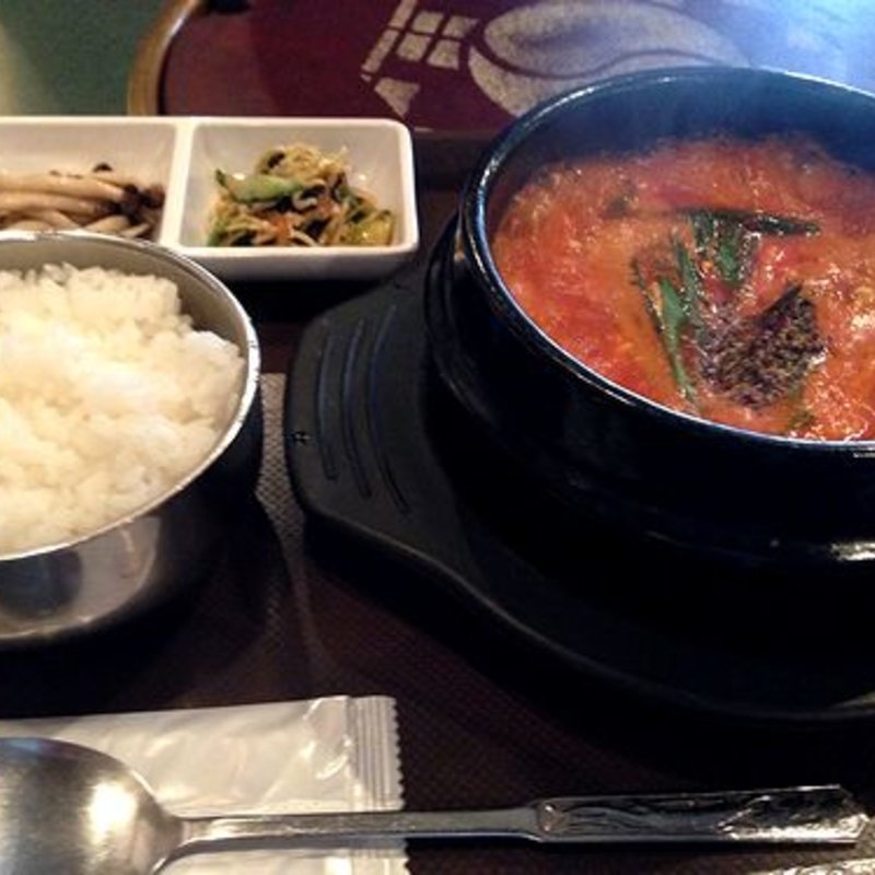 スンドゥフチゲ定食(焼肉くだら)