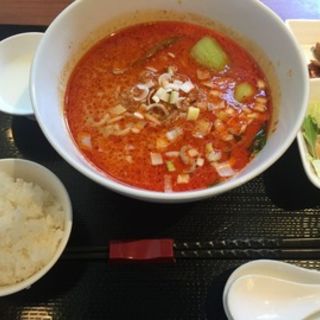 坦々麺(百菜百味 銀座店)