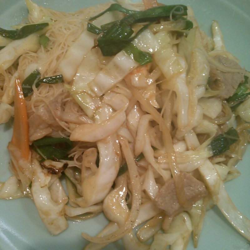 焼きビーフン(皇君菜館)