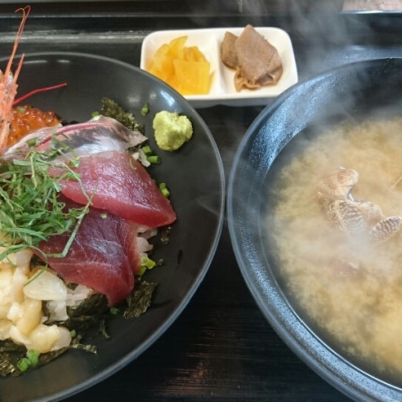 海鮮丼(盤洲 （バンズ）)