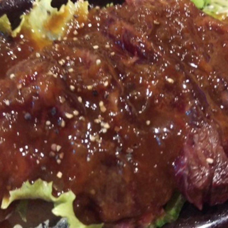 鯨のレアステーキ(目利きの銀次)