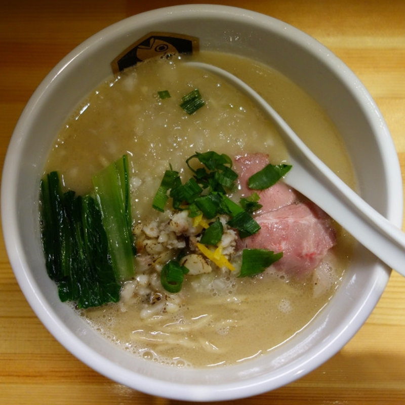 濃厚真鯛らーめん(真鯛らーめん 麺魚 )