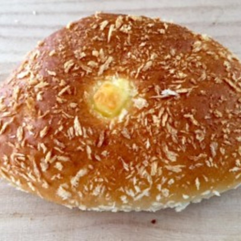 チーズカレーパン(石窯工房アグリ)