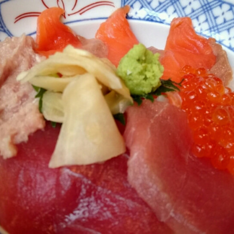 4食丼(磯丸水産 梅田お初天神前店)