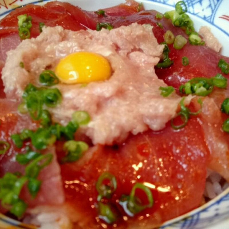 マグロユッケ丼(磯丸水産 梅田お初天神前店)