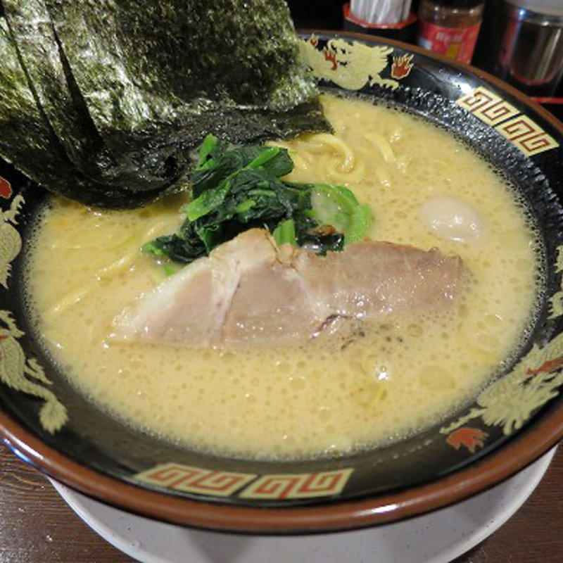 濃厚とんこつ醤油ラーメン(神山 加美東店)