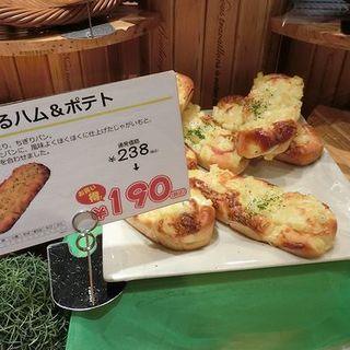 ちぎれるハム＆ポテト(神戸屋ブレッズ 福岡パルコ店)