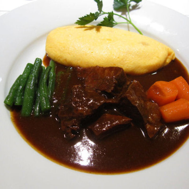 ビーフシチューオムレツ(神戸開花亭)