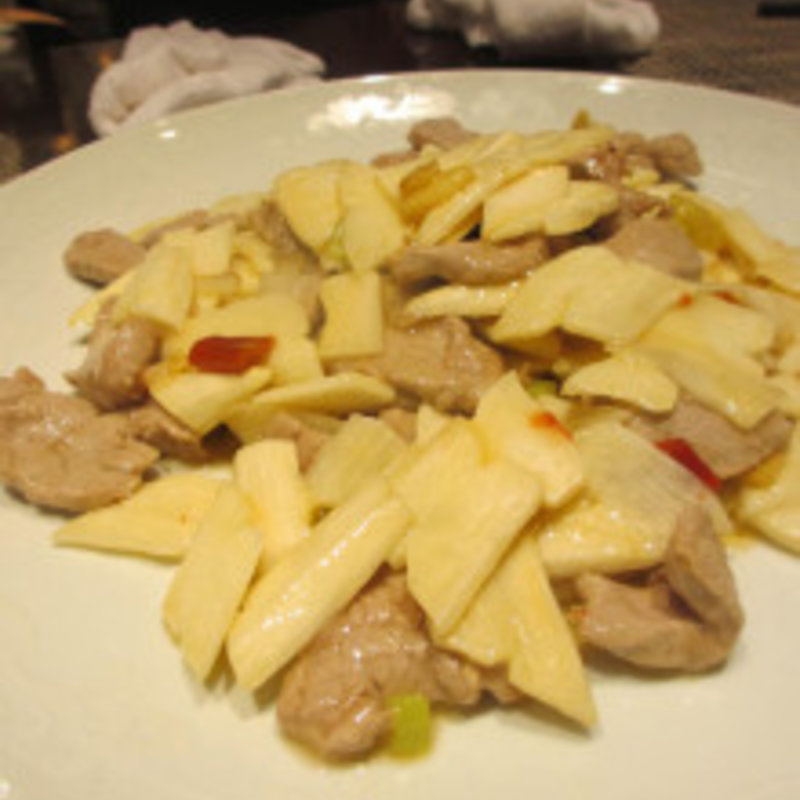 マコモ茸と豚肉 発酵唐辛子炒め(神楽坂芝蘭 （カグラザカチィラン）)