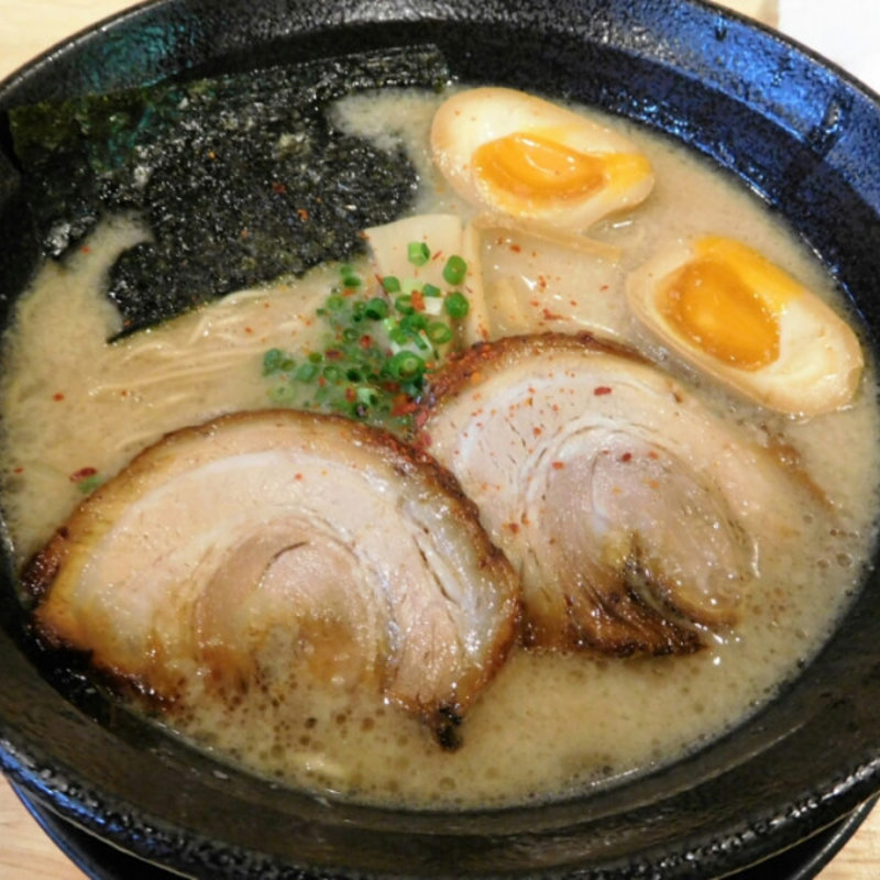 豚骨ラーメン＋煮玉子(福島壱麺 （イチメン）)